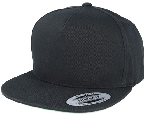 black snapbacks 